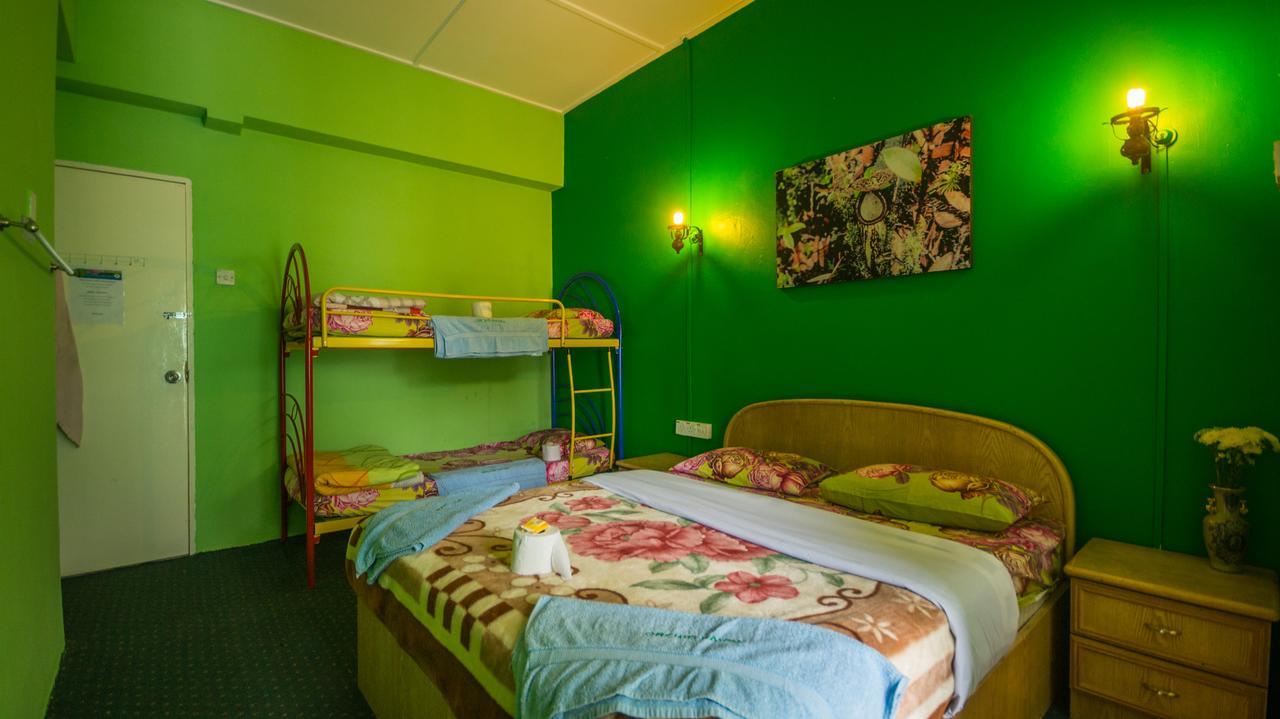 Orchid Haven Hostel Cameron Highlands Exterior photo
