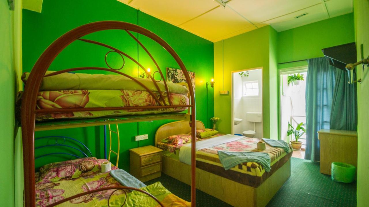 Orchid Haven Hostel Cameron Highlands Exterior photo